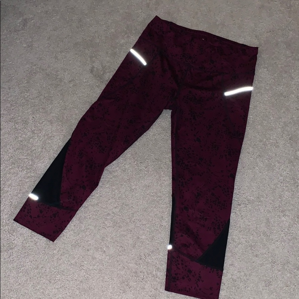 Athleta Size M Cropped Leggings